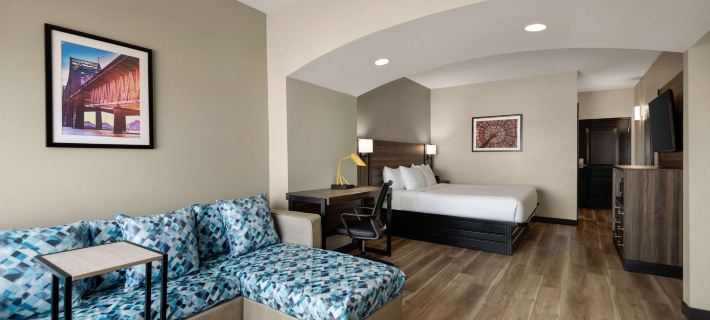 La Quinta Inn & Suites by Wyndham Gonzales La Hotels in Ascension Parish