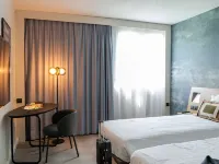 Novotel Bayeux Hotels near Bayeux's Train Station
