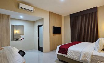 Sunflower Hotel syariah near Juanda airport