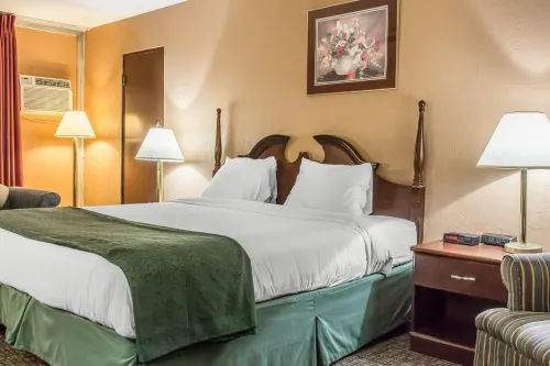 FairBridge Inn & Suites Poconos Hotels in Stroudsburg