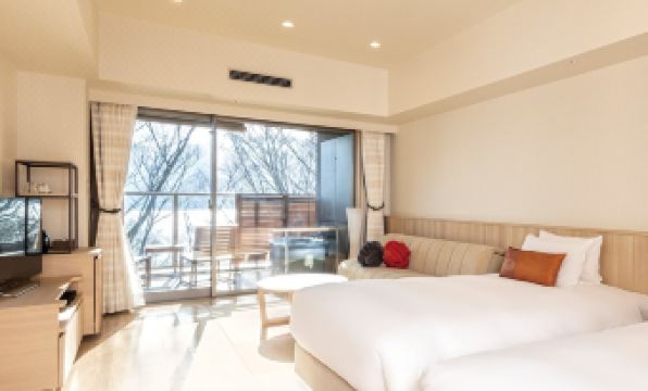 1. 하코네 아시노코..