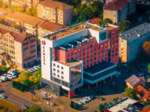 Ramada by Wyndham Oradea Hotels in Oradea