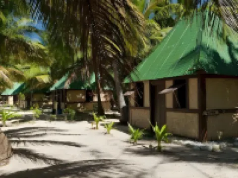 Barefoot Manta Island Resort Hotels in 