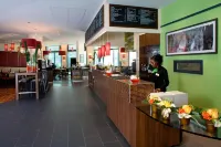 Courtyard Paris Saint Denis Hotel a L'Ile-Saint-Denis