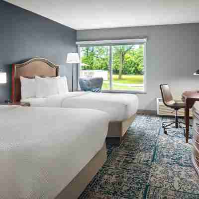 Four Points by Sheraton Kalamazoo Rooms