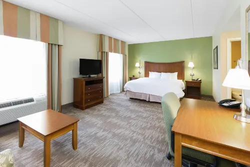 Hampton Inn & Suites Blairsville - parking