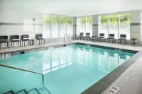 Hampton Inn & Suites Bridgewater - Pools