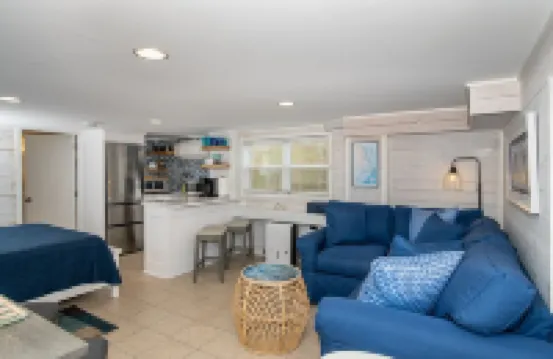 Bev's Beachfront Bungalow