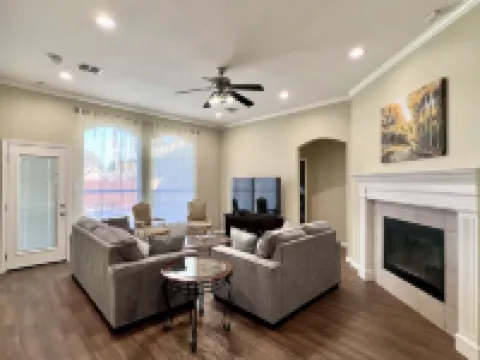 Cozy, Warm, Pool, BBQ, 2 KingBeds, Sleep 11 Hotels in Corinth