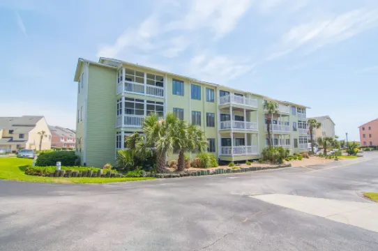 Seaside Escape in Pebble Beach Hotels in Emerald Isle