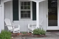 Condo Rental - Short Walk to Footbridge Beach