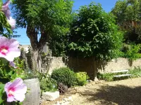 APARTMENT IN ANCIENT MASTER'S HOUSE WITH SWIMMING POOL, PARKING AND BEACHES At 8 Km