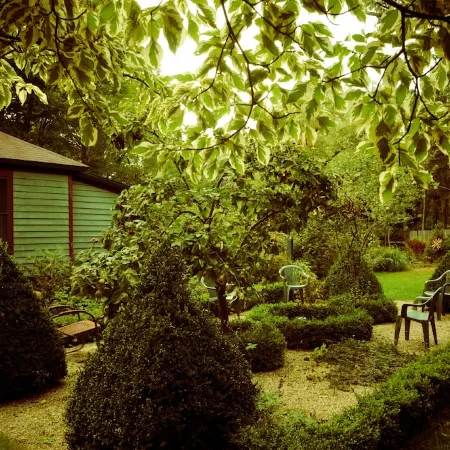 Lakeside Grove Cottage -  Perfect Lakeside Village/Beach Location
