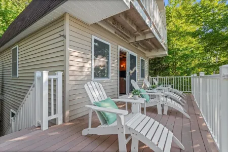 Down East Maine Beach Front Escape Near Bar Harbor