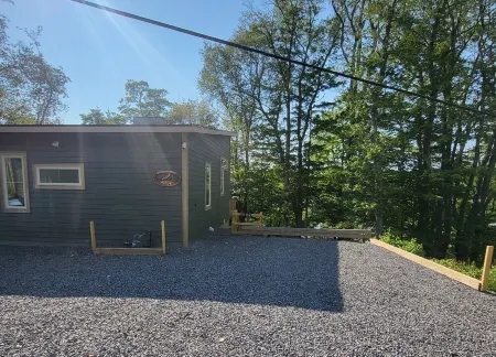 The Fox Den, 2 bdrm, walk to Purple Fiddle, near Canaan, Davis, Blackwater Falls