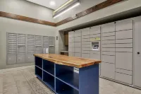 Modern 1BR APT in DT with Infinity Pool & Sauna 위치타 호텔