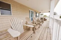 New! Refreshed modern coastal retreat in Duck!