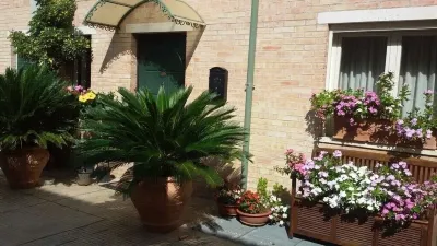 "MOTTOLA APARTMENT" SUITE with Terrace 200 m from the sea Hotels in 