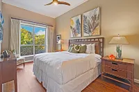 Honua Kai Ground Floor huge yard ~ Konea 142 ~1 minute walk to Pools/Beach/BBQs!