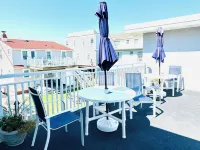 Right next to Beach, Boardwalk, and Convention Center!!