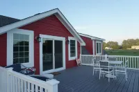 New Barn Apartment on 55 acres/waterfront