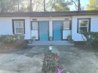 Beautiful and Very Clean Remodel! Close to FSU, Down Town Area and Restaurants Hotels near Lake Ella Park