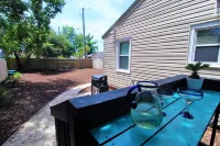 Beachy Bungalow for Family Fun!  Walk to local Beach!