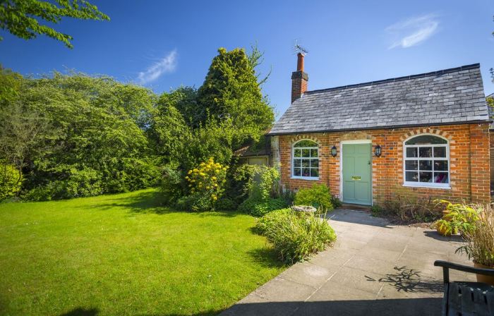 THE OLD SCHOOL HOUSE, ASCOT, BERKSHIRE