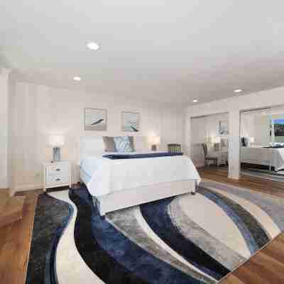 Spacious * Ocean View * Walking Trail to Beach * Hot Tub Rooms