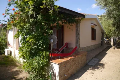 Close to the sea and the Center of Costa Rei, sleeps 5. Hotel in zona Spiaggia di Costa Rei