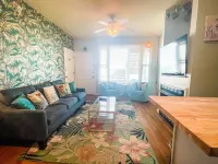 Beachfront Condo 500 Steps to the Ocean - Centrally Located! Pet Friendly! Hotels in Folly Beach