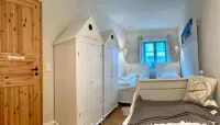 Strandhaus-Fehmarn, sun deck, living by the sea, beach and garden