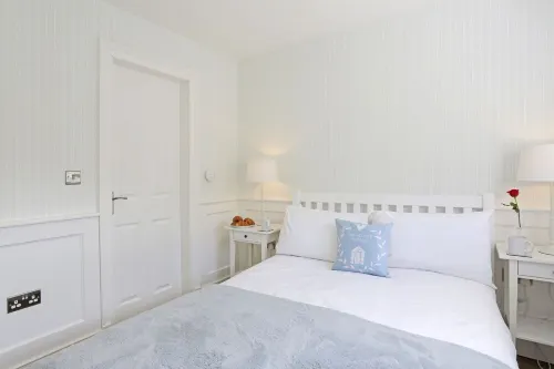 The Pier - luxury hotel style, central apartment with fantastic sea views