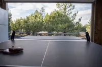 Dogs welcome - Gorgeous, Spacious Cabin in the Pines