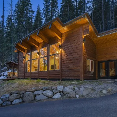 Cabin near Olympic Valley Palisades, Truckee, Lake Tahoe