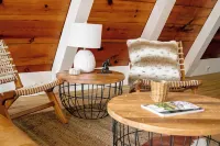 Cabin Getaway on Walter Stone