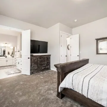 Adventure Awaits w/Private Hot Tub