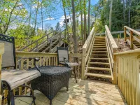 Beautiful Sacandaga Lake Cabin in Adirondacks w/ private lake access Hotels in Day