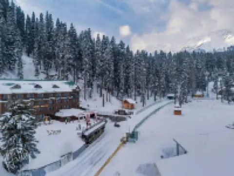 Hotel Hilltop