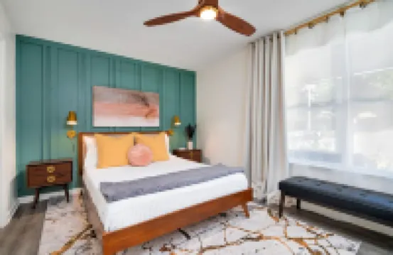 The Jade | Stunning, On Walking Path w Hot tub & Pool