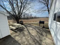 Large property close to the Mississippi River. Sleeps up to 12. Pet Friendly.