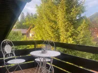 Vacation Apartment with a View of the Mountains and Neuschwanstein Castle فنادق في شوانجاو