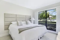 PGA National Golf Villa, Golf Views, Pool, Beaches, Walk to Resort, Spa, Dining
