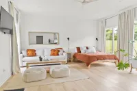 Modern Tranquil Retreat on Fruit Orchard