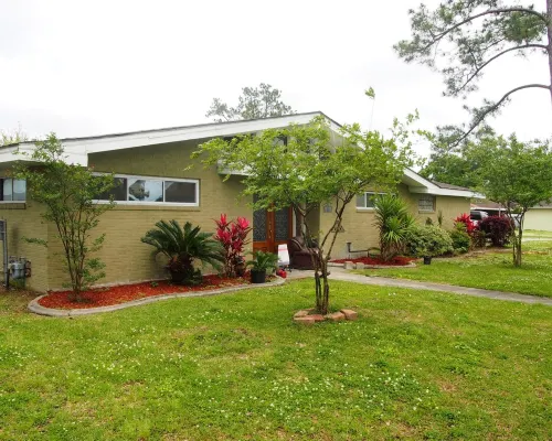 Cozy Corner Six Mile from French Quarter! Hotels in Chalmette