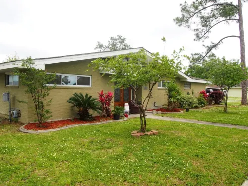 Cozy Corner Six Mile from French Quarter! Hotels in Chalmette