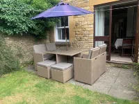 Cosy Carol Cottage Just Off The High Street - 2-Star
