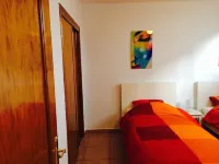 Club Tenerife Los Diamantes 1 Bed  Apartment Seaview Los Cristianos. FREE WIFI