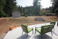 5 minutes from Beaches and the Redwoods