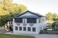 Lakefront home! Water view from the house.  Less than 3 minutes stroll to beach! - 4-Star